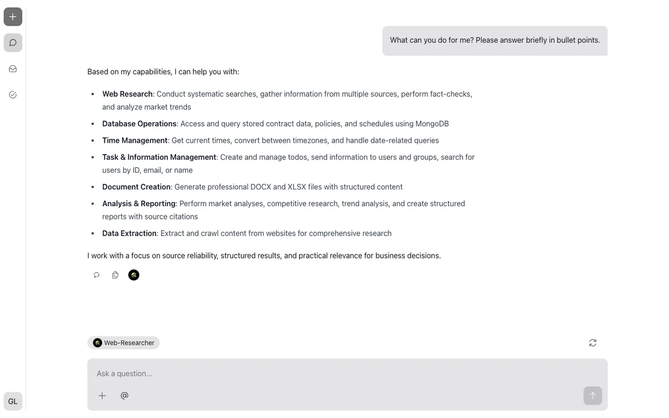 The chat interface in the Lite license without chat history: message area and chat input area across the entire area next to the navigation